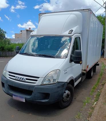 IVECO DAILY 55C16 CHASSI CABINE TURBO INTERCOOLER DIESEL 2P MANUAL IVECO DAILY 55C16 CHASSI CABINE TURBO INTERCOOLER DIESEL 2P MANUAL